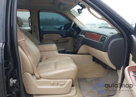 2007 Chevrolet Suburban 1500 Lt z USA, uszkodzony, nr VIN 3GNFK163X7G127623